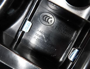 Thumbnail 6: 2019 MERCEDES GLC300 (X253) REAR TRUNK HATCH TAILGATE SCUFF PLATE TRIM (BLACK)