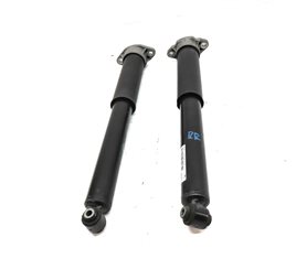 Thumbnail 2: 19 MERCEDES GLC300 X253 AWD REAR LEFT DRIVER & RIGHT PASSENGER SHOCK STRUT SET/2