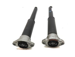 Thumbnail 5: 19 MERCEDES GLC300 X253 AWD REAR LEFT DRIVER & RIGHT PASSENGER SHOCK STRUT SET/2