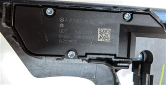 Thumbnail 7: 19 MB GLC300 X253 FRONT RIGHT PASSENGER DOOR BURMESTER SPEAKER GRILLE COVER