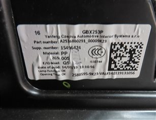 Thumbnail 7: 16-23 MERCEDES GLC CLASS X253 FRONT RIGHT GLOVEBOX COMPARTMENT (BLACK)