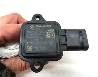 Thumbnail 6: 10-18 BMW 335i 535i X5 X6 (E83 E87 E90 F10 F15) 3.0L ENGINE MASS AIR FLOW SENSOR