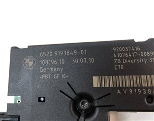 Thumbnail 4: 2011 BMW X5 (E70) RADIO STEREO AUDIO SOUND SYSTEM DIVERSITY AMPLIFIER AMP MODULE