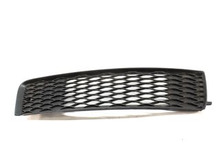 Thumbnail 2: 2015 AUDI Q7 (4L) FRONT RIGHT PASSENGER SIDE LOWER BUMPER GRILLE TRIM (BLACK)