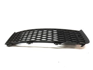 Thumbnail 4: 2015 AUDI Q7 (4L) FRONT RIGHT PASSENGER SIDE LOWER BUMPER GRILLE TRIM (BLACK)