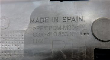 Thumbnail 7: 2015 AUDI Q7 (4L) REAR RIGHT PASSENGER LOWER DOOR TRIM MOULDING (Grey)