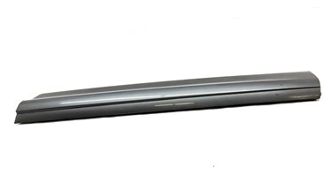 Thumbnail 2: 2015 AUDI Q7 (4L) FRONT RIGHT PASSENGER EXTERIOR LOWER DOOR TRIM MOULDING (Grey)