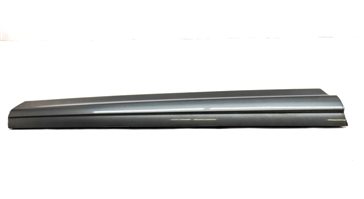 Thumbnail 2: 2015 AUDI Q7 (4L) FRONT LEFT DRIVER EXTERIOR LOWER DOOR TRIM MOULDING (Grey)