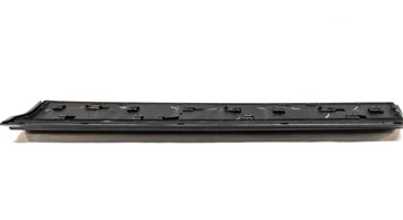 Thumbnail 5: 2015 AUDI Q7 (4L) FRONT LEFT DRIVER EXTERIOR LOWER DOOR TRIM MOULDING (Grey)