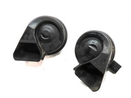 Thumbnail 1: 2007-2015 AUDI Q7 R8 (4L 4S) HIGH & LOW TONE NOTE SIGNAL SAFETY HORN SET-2