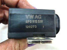 Thumbnail 5: 2013 AUDI A6 (C7 4G) 3.0L SUPER (CTUA) ENGINE BATTERY OVERLOAD PROTECTION SWITCH