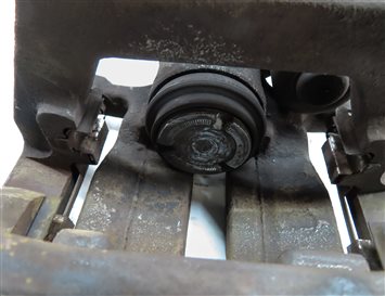 Thumbnail 7: 2012-2017 AUDI A6 A7 (C7) RIGHT PASSENGER REAR DISC BRAKE CALIPER (330mm ROTOR)