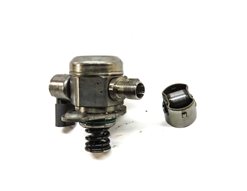 Thumbnail 2: 2011-2020 MERCEDES E500 E550 S600 SL450 SL550 GL550 - LEFT MECHANICAL FUEL PUMP