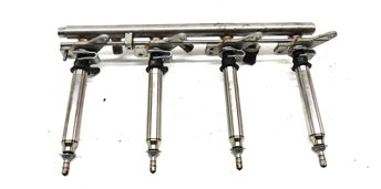 Thumbnail 5: 2013 MERCEDES GL450 X166 4.6L (278.928) ENGINE FUEL INJECTOR SET/8 w/FUEL RAILS