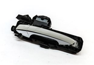 Thumbnail 1: 13-16 MERCEDES GL350 GL450 GL550 ML350 - LEFT REAR KEYLESS DOOR HANDLE (WHITE)
