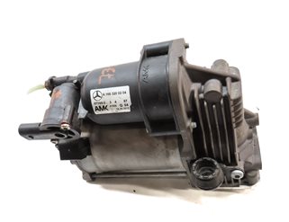 Thumbnail 1: 13-19 MERCEDES GL GLE GLS ML CLASS (W166 X166) AIR SUSPENSION COMPRESSOR PUMP