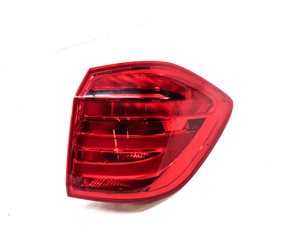 13-16 MERCEDES GL350 GL450 GL550 (X166) RIGHT REAR TAILLIGHT BRAKE LIGHT LAMP