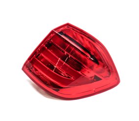 Thumbnail 4: 13-16 MERCEDES GL350 GL450 GL550 (X166) RIGHT REAR TAILLIGHT BRAKE LIGHT LAMP