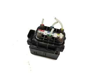 Thumbnail 1: 2011 MERCEDES GL450 (X164) AIR SUSPENSION DISTRIBUTION VALVE BLOCK
