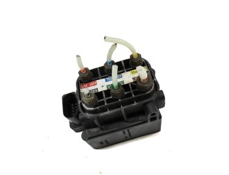 Thumbnail 3: 2011 MERCEDES GL450 (X164) AIR SUSPENSION DISTRIBUTION VALVE BLOCK