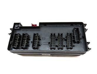 Thumbnail 4: 2011 MERCEDES GL450 (X164) 4.6L (M278) ENGINE REAR FUSE BOX PANEL