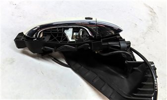 Thumbnail 4: 11 MERCEDES GL450 X164 FRONT RIGHT PASSENGER EXTERIOR KEYLESS DOOR HANDLE(WHITE)