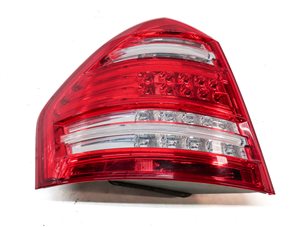 Thumbnail 3: 2010-2012 MB GL350 GL450 GL550 (X164) LEFT DRIVER TAILLIGHT BRAKE LIGHT LAMP