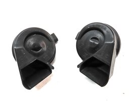 Thumbnail 2: 2008-2017 AUDI A4 A5 S4 S5 Q5 (B8 8K 8R 8T) HIGH & LOW TONE SAFETY HORN SET