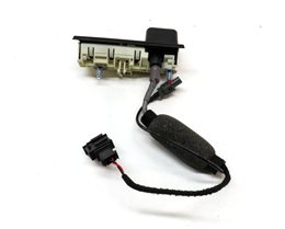 Thumbnail 4: 08-17 AUDI A3 S3 A4 S4 A5 S5 A7 Q5 (B8 8K 8T 8R 8V) REAR TRUNK HANDLE w/ CAMERA