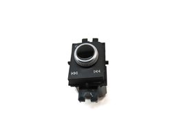 Thumbnail 2: 2018 AUDI Q5 (FY 80A) RADIO STEREO MEDIA VOLUME CONTROL KNOB