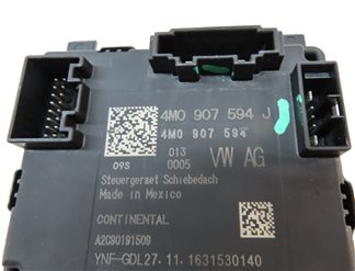 Thumbnail 4: 2018 AUDI Q5 (FY 80A) SUNROOF SUN ROOF CONTROL MODULE