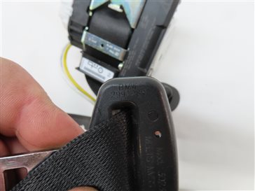 Thumbnail 7: 2012-2015 BMW X1 (E84) RIGHT FRONT PASSENGER SEATBELT BUCKLE RETRACTOR (BLACK)