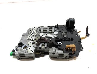 Thumbnail 2: 2013-2015 BMW X1 (E84) 28iX - AWD 2.0L TURBO 8HP-45 TRANSMISSION VALVE BODY