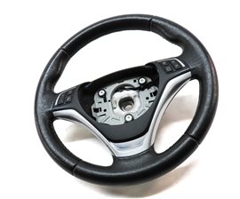 06-15 1 3 X1 SERIES E84 E87 E90 3 SPOKE SPORT STEERING WHEEL w/SWITCHES(BLACK)