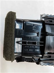 Thumbnail 6: 16 AUDI A3 E-TRON (8V) FRONT RIGHT PASSENGER DASH HEAT AIR AC HVAC VENT (BLACK)