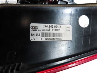 Thumbnail 6: 2016-2018 AUDI A3 E-TRON (8VF) RIGHT PASSENGER REAR INNER TAILLIGHT LIGHT LAMP