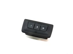 Thumbnail 1: 2016 AUDI A3 E-TRON (8V) HOMELINK GARAGE DOOR CONTROL MODULE BUTTONS