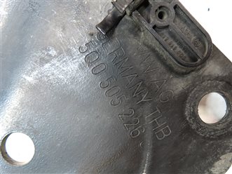 Thumbnail 6: 2015-2019 AUDI VW GOLF / A3 S3 RS3 TT (8V MK3) RIGHT PASSENGER REAR TRAILING ARM