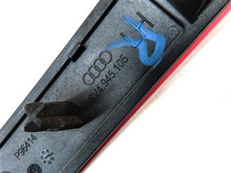 Thumbnail 9: 2016 AUDI A3 E-TRON (8V) REAR LOWER BUMPER REFLECTOR MARKER SET/2