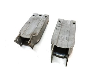 10-18 MERCEDES E300 E350 E400 E550 CLS550 FRONT LEFT/RIGHT BUMPER BRACKET SET/2