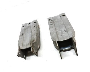 Thumbnail 3: 10-18 MERCEDES E300 E350 E400 E550 CLS550 FRONT LEFT/RIGHT BUMPER BRACKET SET/2
