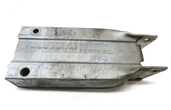 Thumbnail 5: 10-18 MERCEDES E300 E350 E400 E550 CLS550 FRONT LEFT/RIGHT BUMPER BRACKET SET/2
