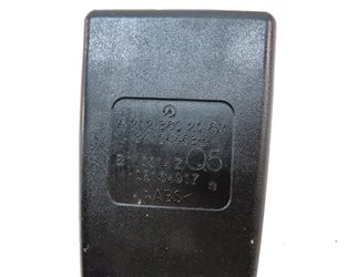Thumbnail 5: 14 MERCEDES E350 SEDAN (W212) REAR LEFT/CENTER/RIGHT SEAT SEATBELT BUCKLE SET/3