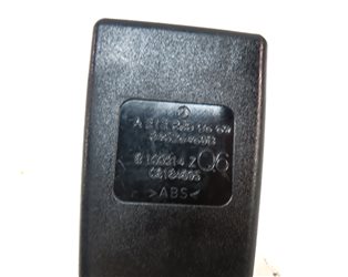 Thumbnail 6: 14 MERCEDES E350 SEDAN (W212) REAR LEFT/CENTER/RIGHT SEAT SEATBELT BUCKLE SET/3