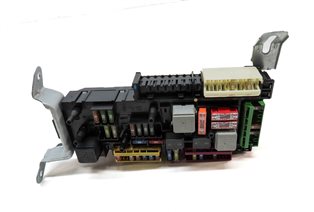 Thumbnail 2: 2014-2016 MERCEDES E CLS (C218 W212) REAR SIGNAL ACQUISITION CONTROL MODULE SAM
