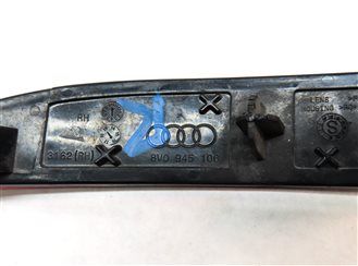 Thumbnail 5: 2017 AUDI A3 E-TRON (8V) REAR LOWER BUMPER REFLECTOR MARKER SET/2