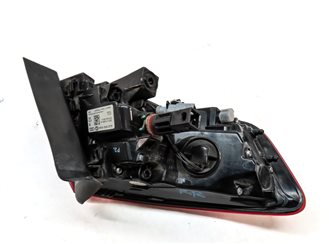 Thumbnail 5: 16-18 AUDI A3 E-TRON (8VF) RIGHT PASSENGER REAR OUTER TAILLIGHT BRAKE LAMP (LED)