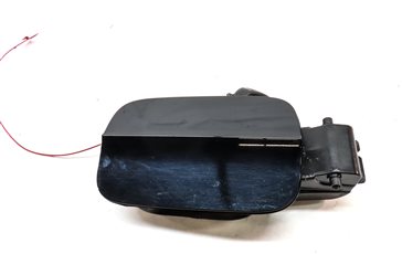 Thumbnail 4: 2016-2018 AUDI A3 (8V) FUEL TANK FILL DOOR LID COVER w/ HOUSING (BLACK)