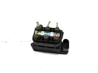 Thumbnail 2: 2013 MERCEDES ML550 (W166) 4.6L AIRMATIC PNEUMATIC AIR SUSPSENSION VALVE BLOCK