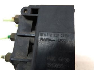 Thumbnail 6: 2013 MERCEDES ML550 (W166) 4.6L AIRMATIC PNEUMATIC AIR SUSPSENSION VALVE BLOCK